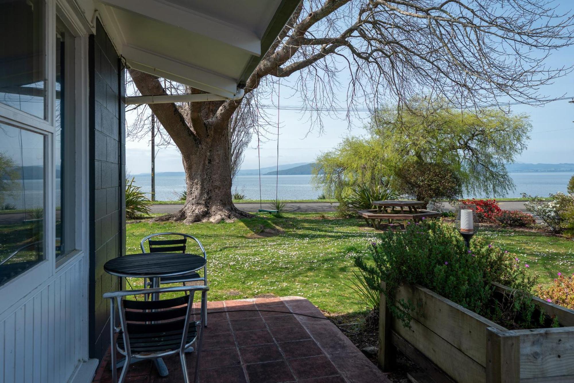 Jack&Di's Lakefront Motel Rotorua Buitenkant foto